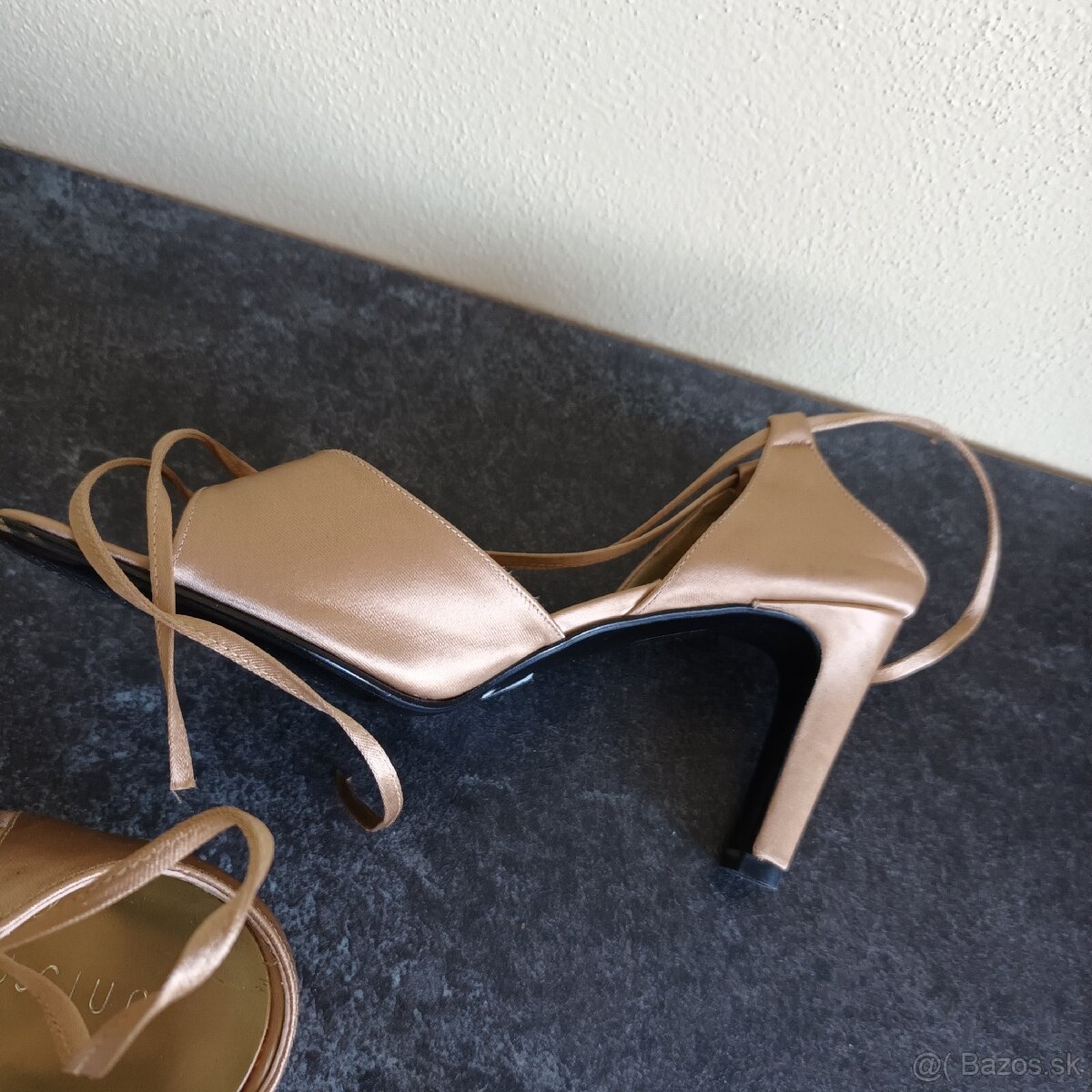 Dámske spoločenské sandále.38 - 5