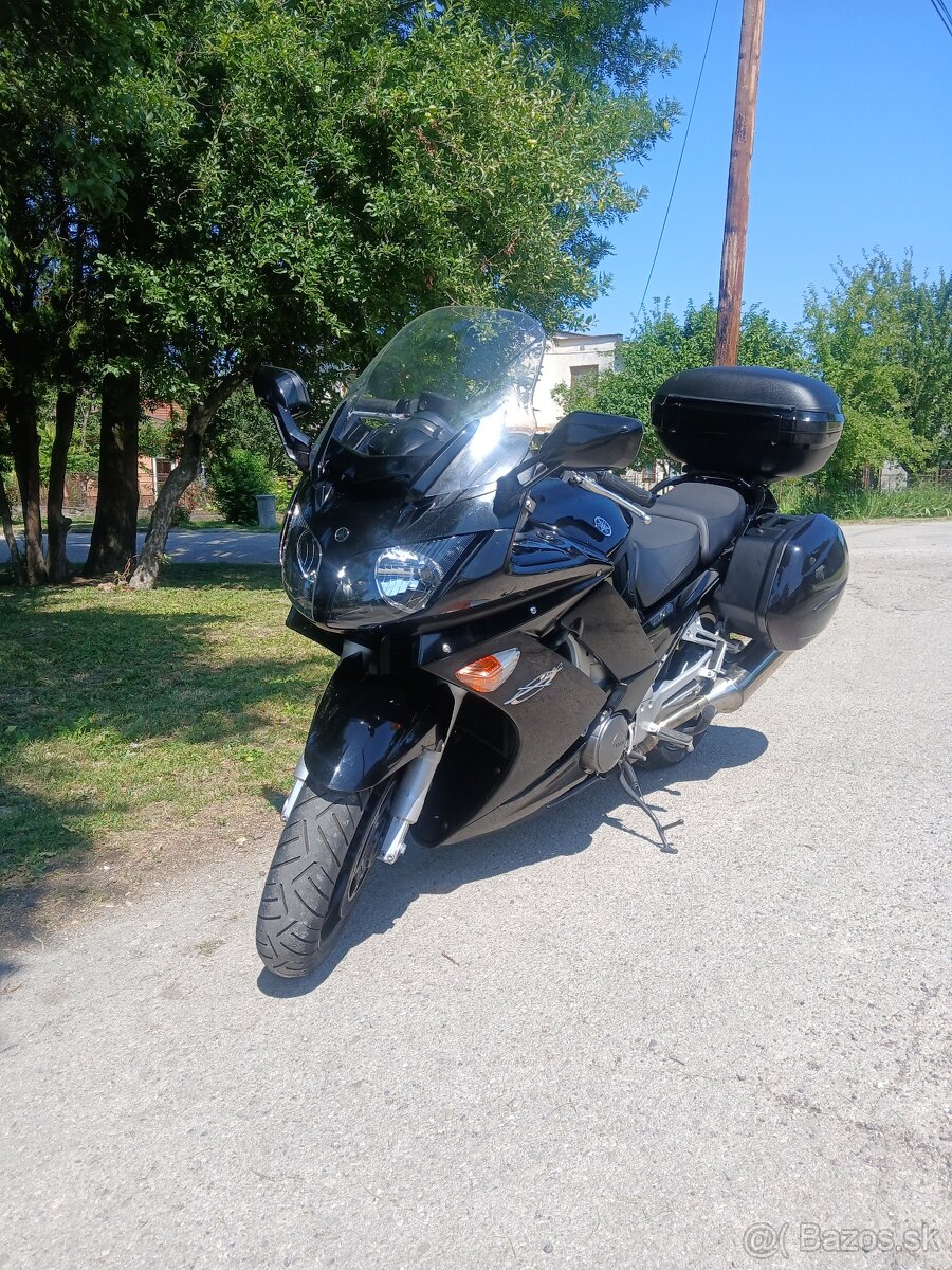 Yamaha FJR 1300 - 5