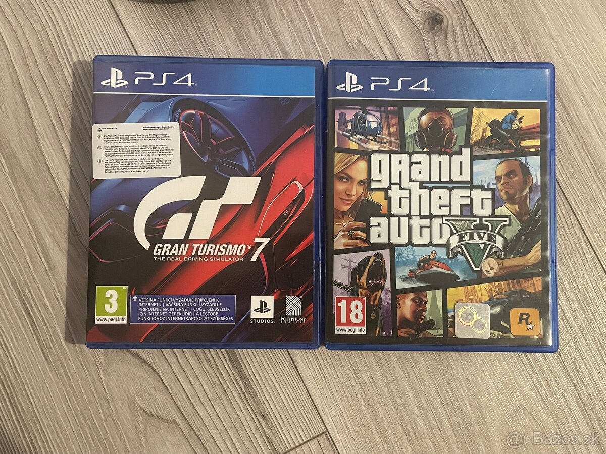 Play Station 4 Pro - 5