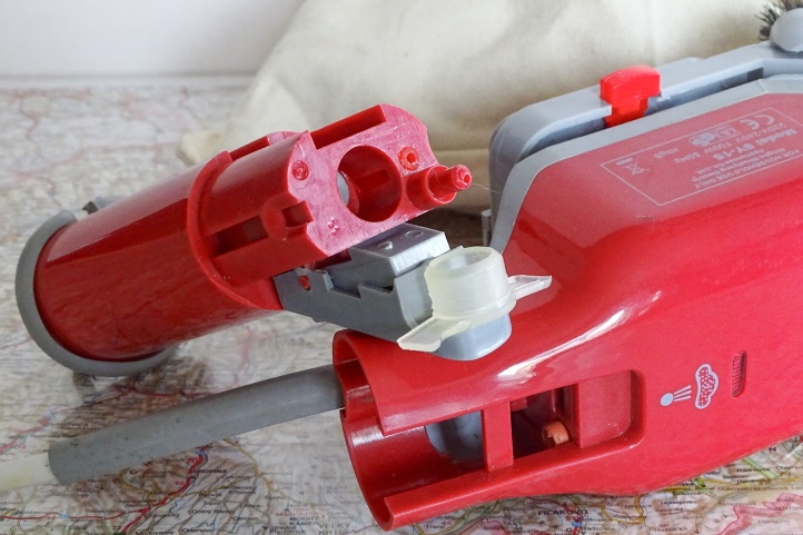 Multifunkčná parná kefa a naparovacia cestovná žehlička. - 5