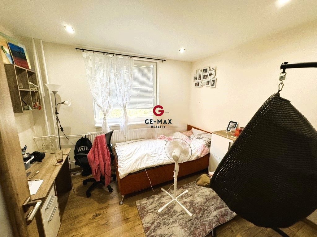 Kompletne zrekonštruovaný 4-izbový byt – Hollého, sídlisko V - 5