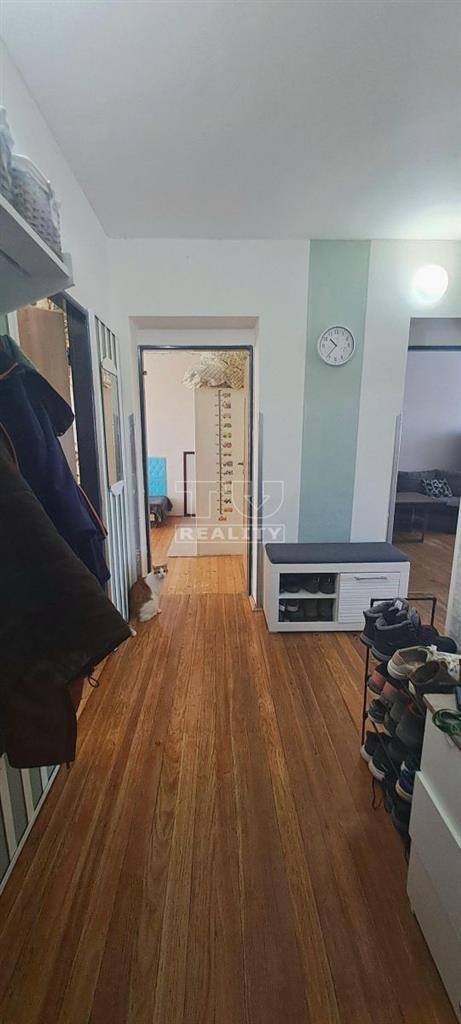 5 izbový byt - mezonet v Nitrianskom Pravne, okres... - 5