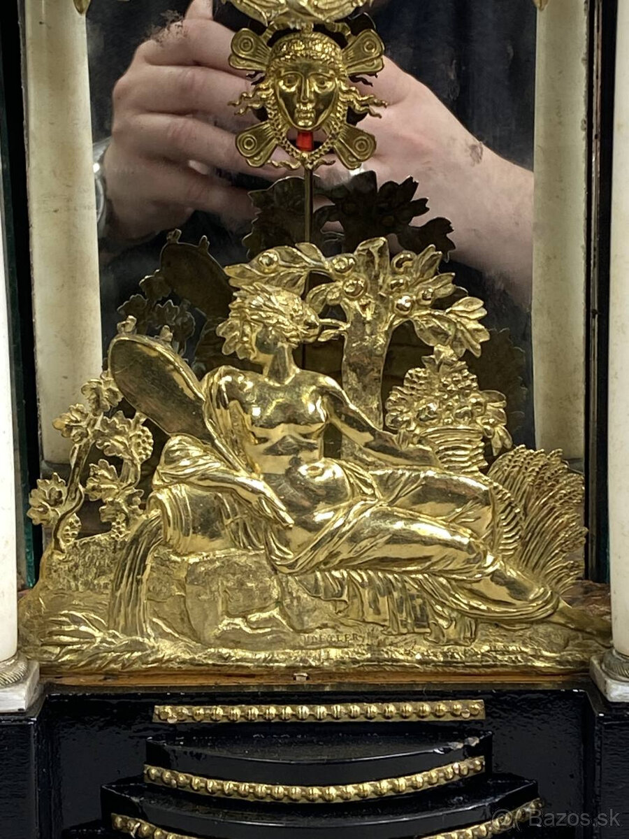 Empírové hodiny - 5