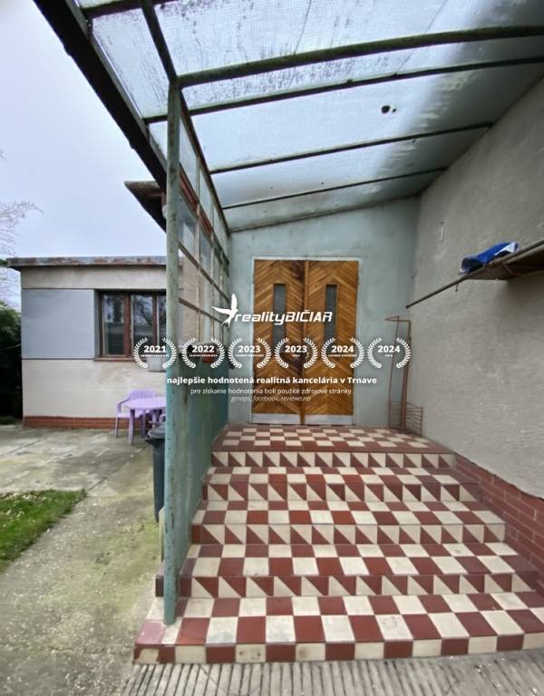 Na predaj RD s veľkým pozemkom a stavebným potenciálom - 5