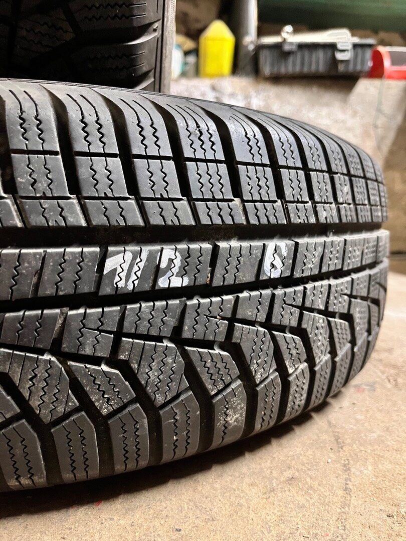 2ks. 215/70 R16 100H zimní pneu - 5