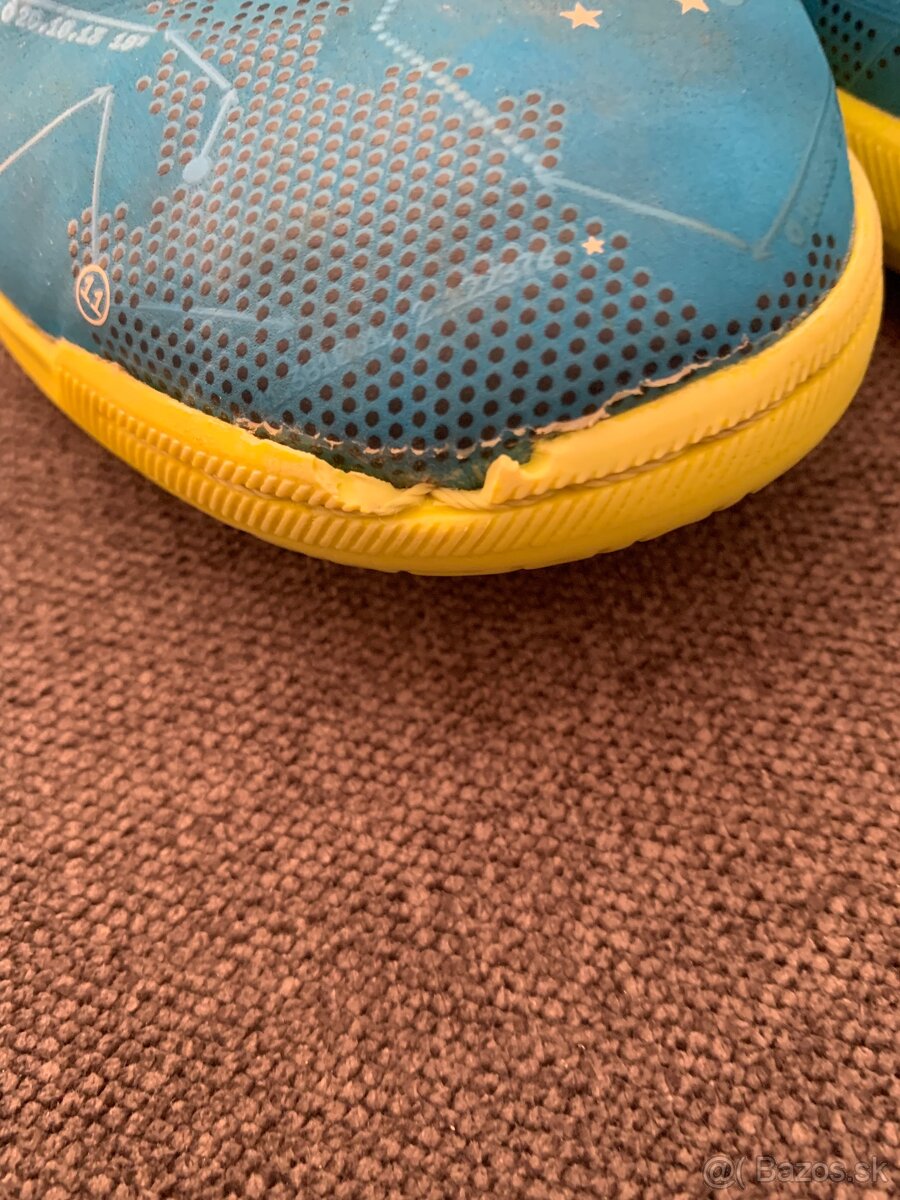 Tenisky do haly Nike 22,5cm - 5