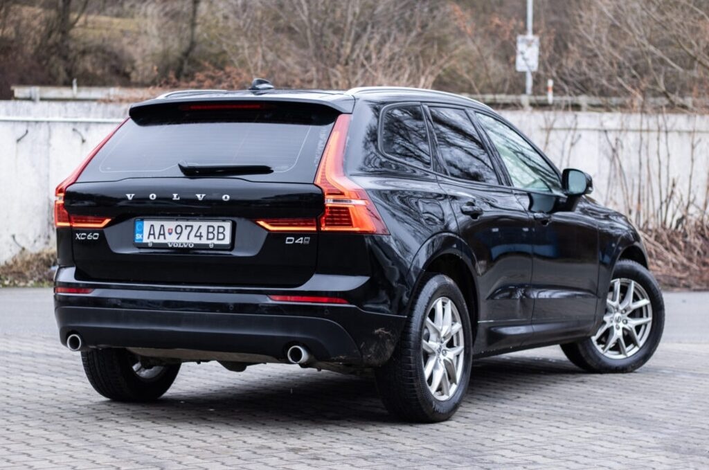 Volvo XC60 D4 Momentum, 140kW (2019) - 5