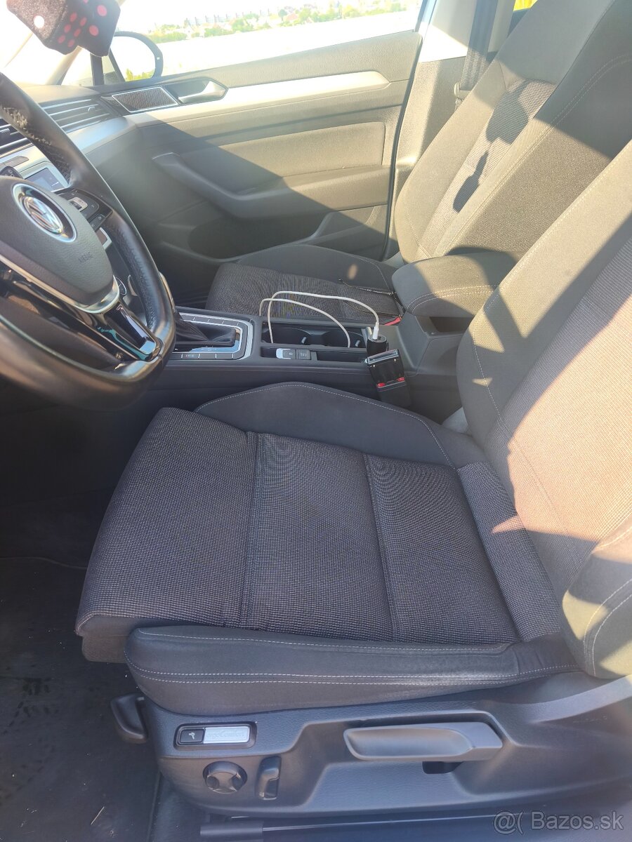 VW Passat B8 - 5