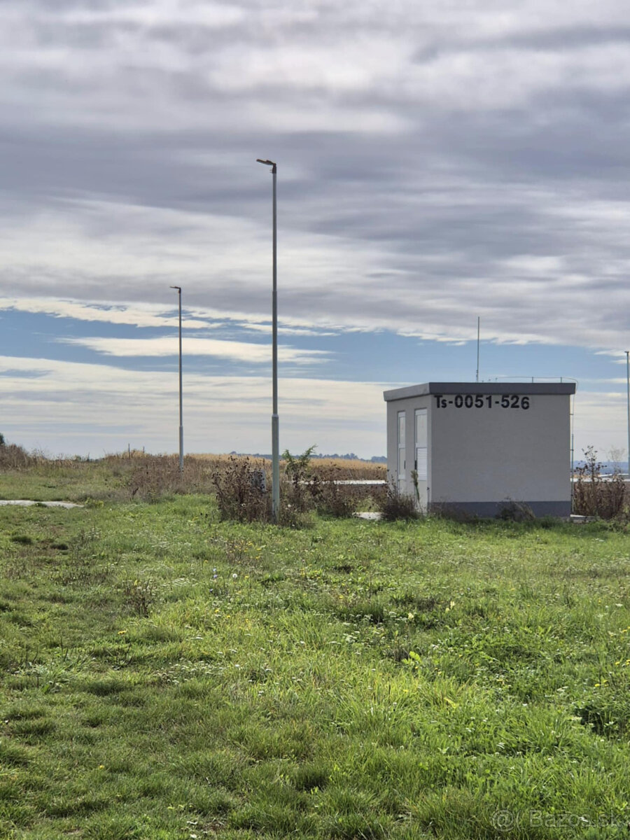 Predaj pekný stavebný 673 m2 stavebný pozemok Dolné Śtitáre - 5