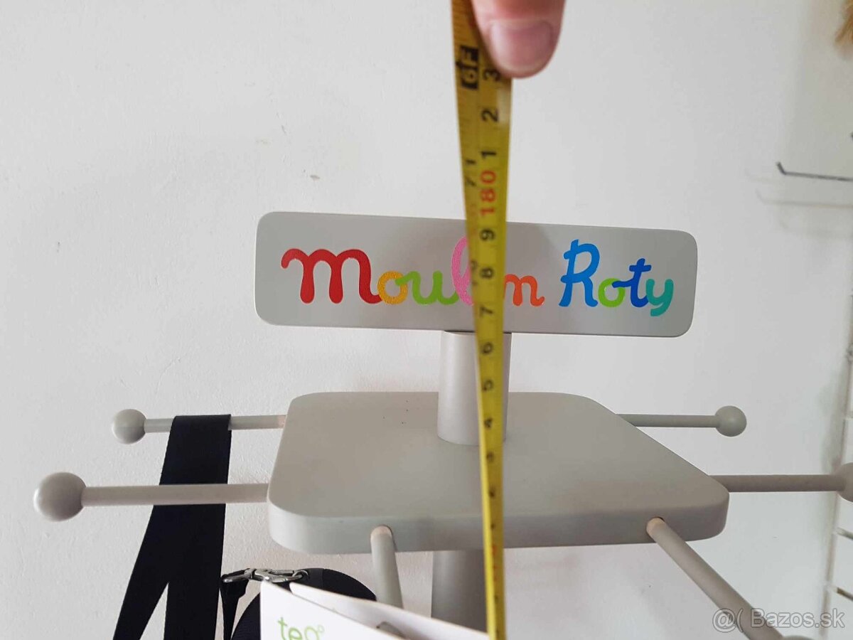 Regal, stojany a závesný system do predajne - 5