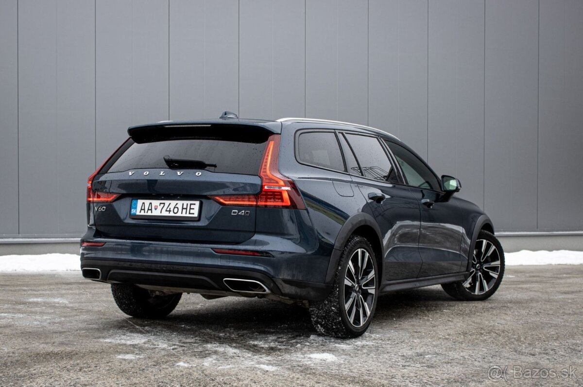 Volvo V60 Cross Country D4 AWD Pro AUTO. - 5