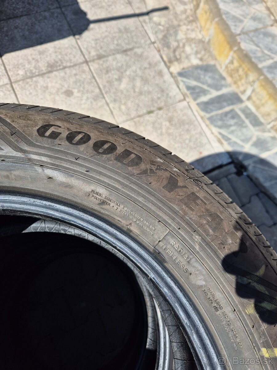225/65 r17 Good year - 5
