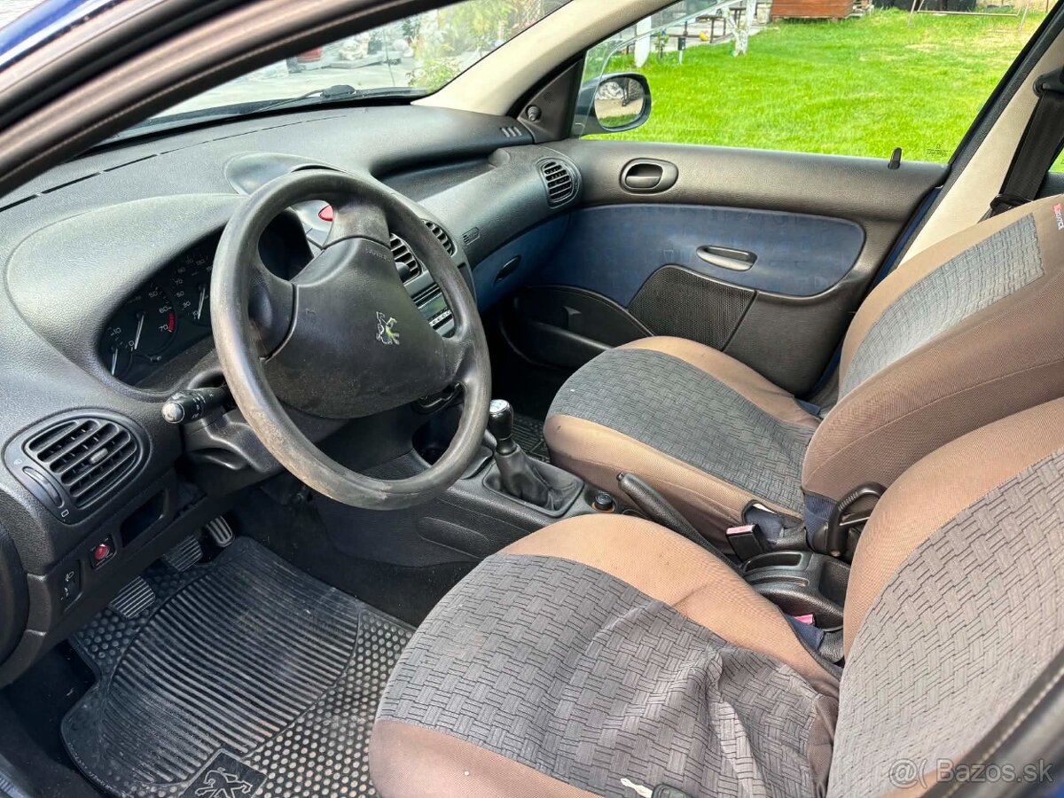 PEUGEOT 206 1.1 44kW - 5