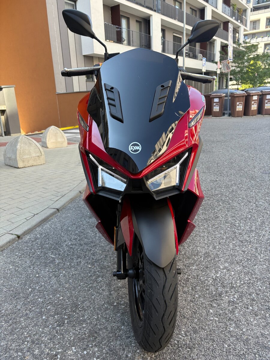 Predám skúter SYM JET X 125i - nový 8/25 ,záruka +3x prilba - 5
