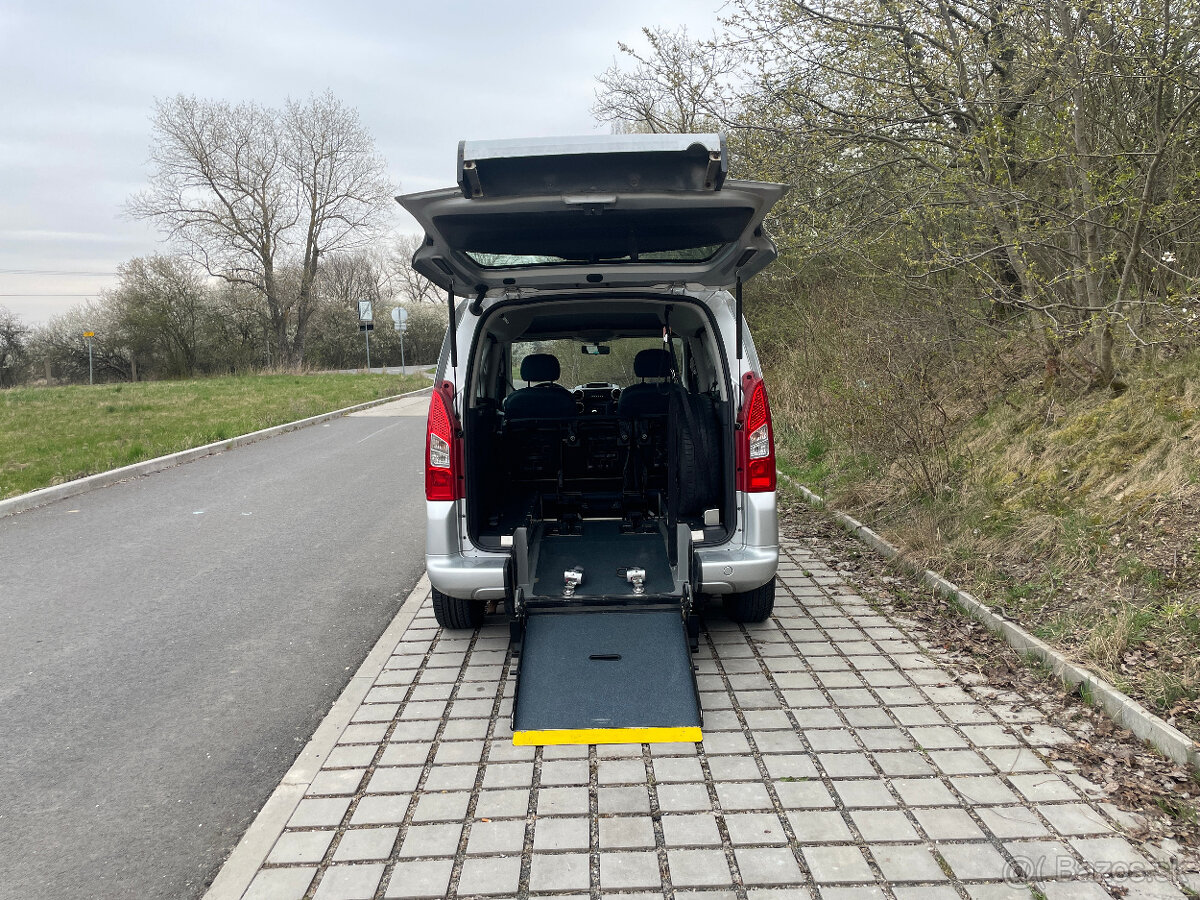 Citroën Berlingo: plošina pro převoz vozíčkáře - 5