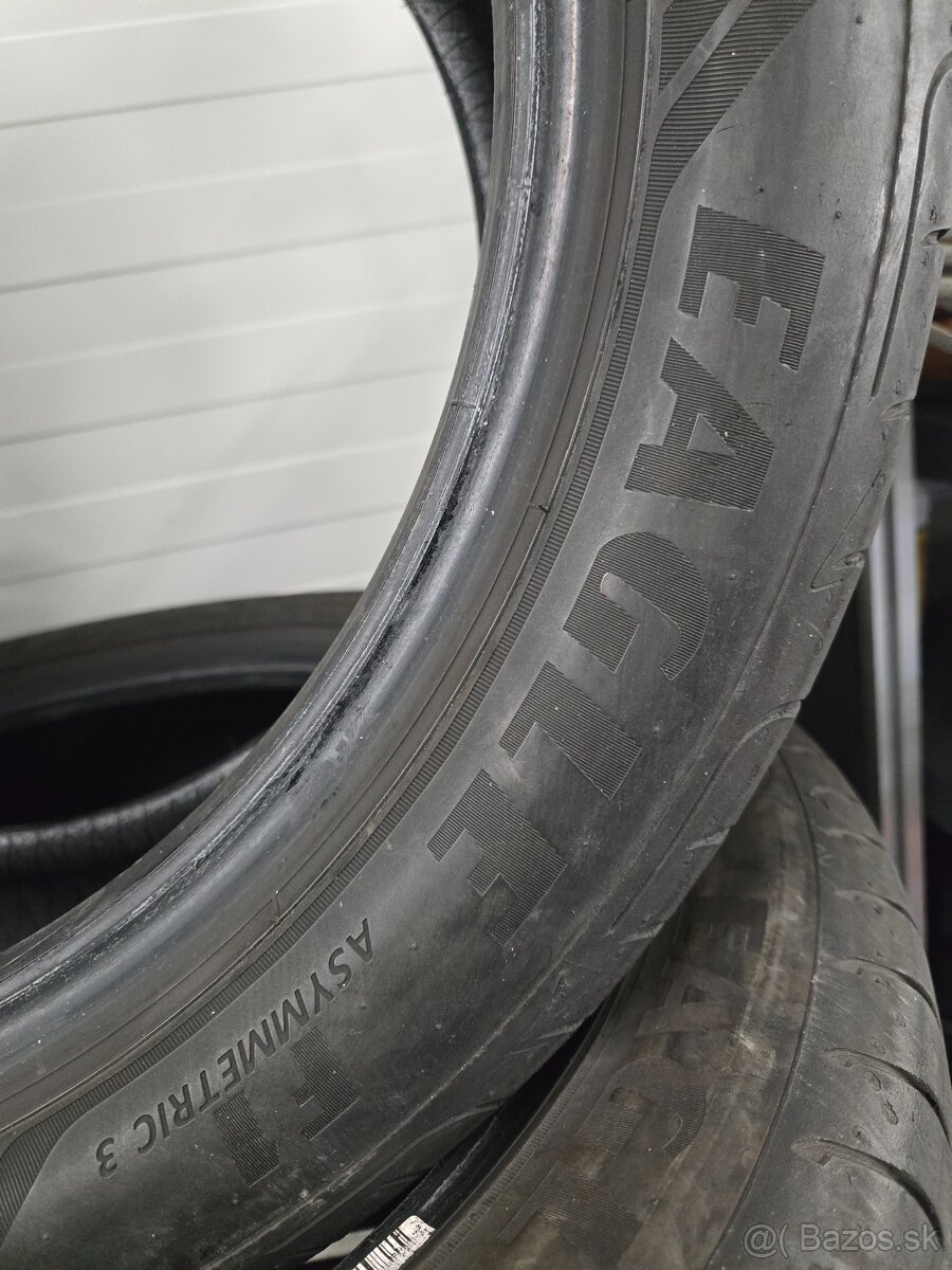 Good Year 245/45 R18 - 5