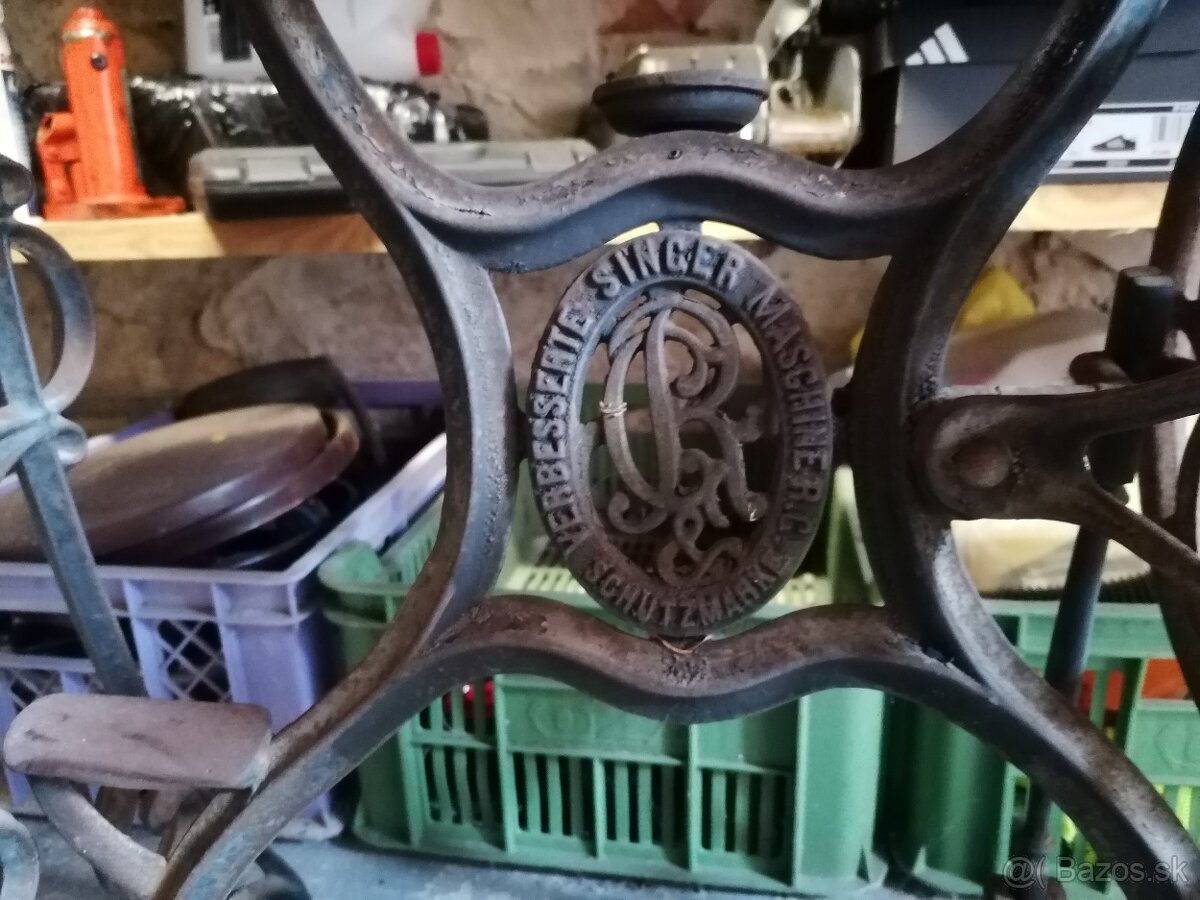 Antický šijací stroj Singer - 5
