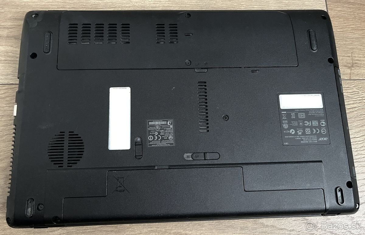 ASUS Aspire 5733Z - 5