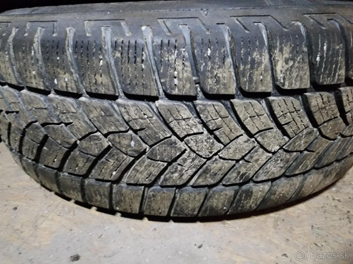 Predám elektróny s pneumatikami na mercedes - 5