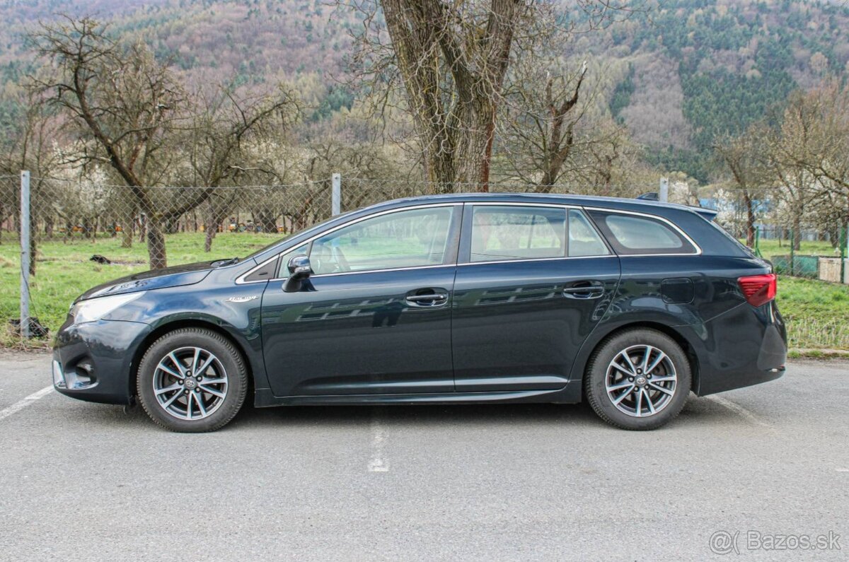 Toyota Avensis Combi 1.6 D-4D - 5