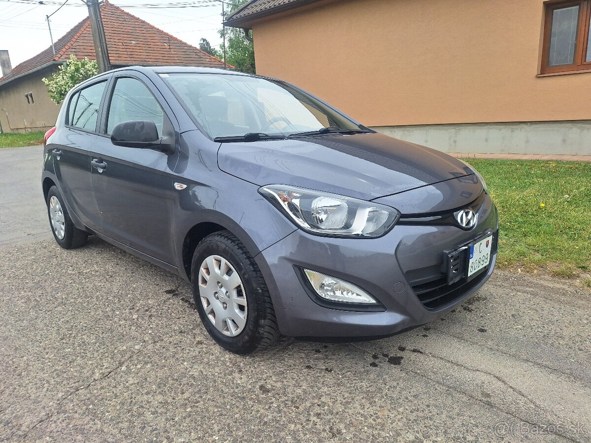 HYUNDAI I20 BENZIN ROK 2013 KLÍMA - 5