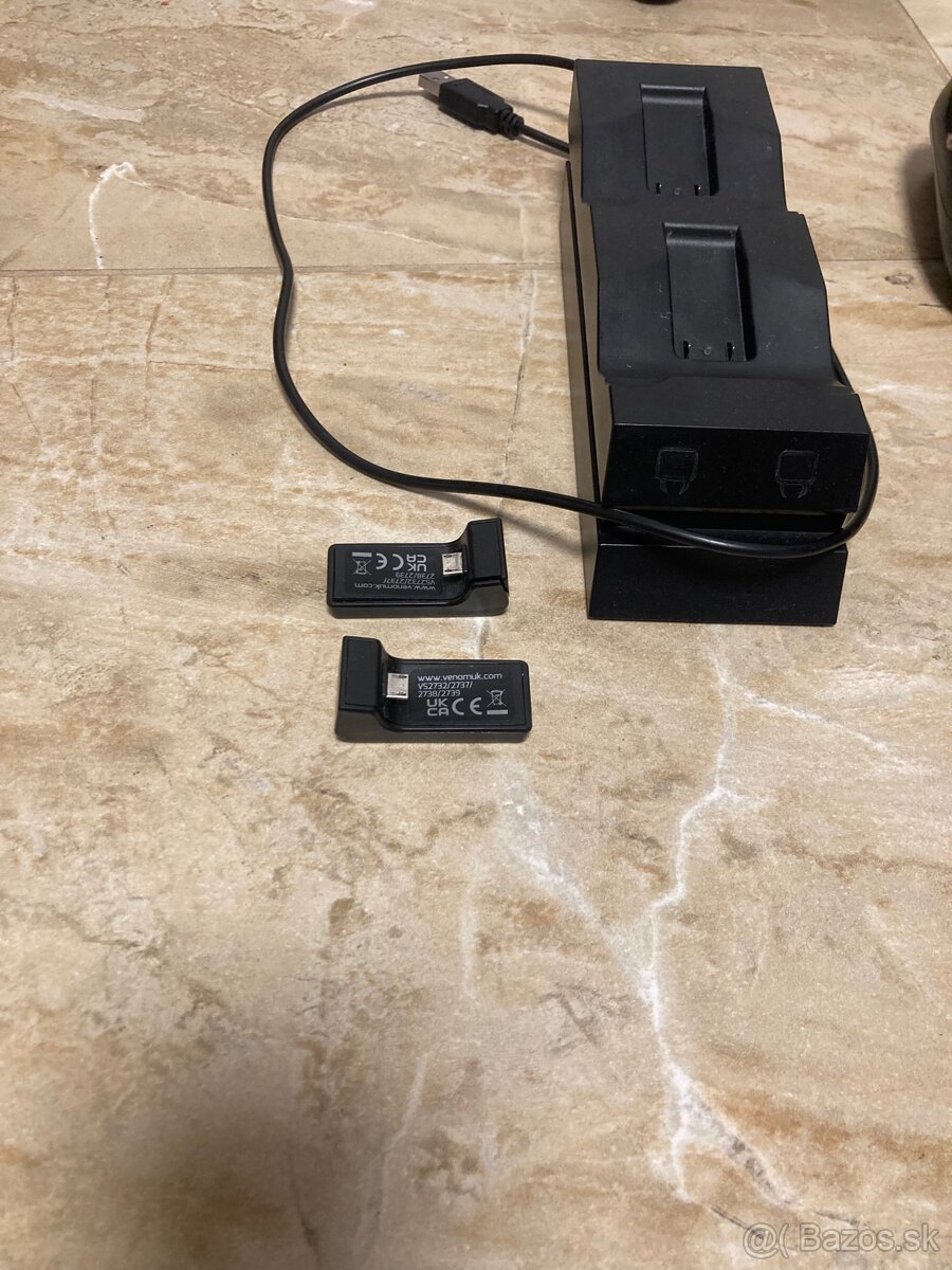 PS4 PRO 2TB SSD + 3 ovládače + hry - 5