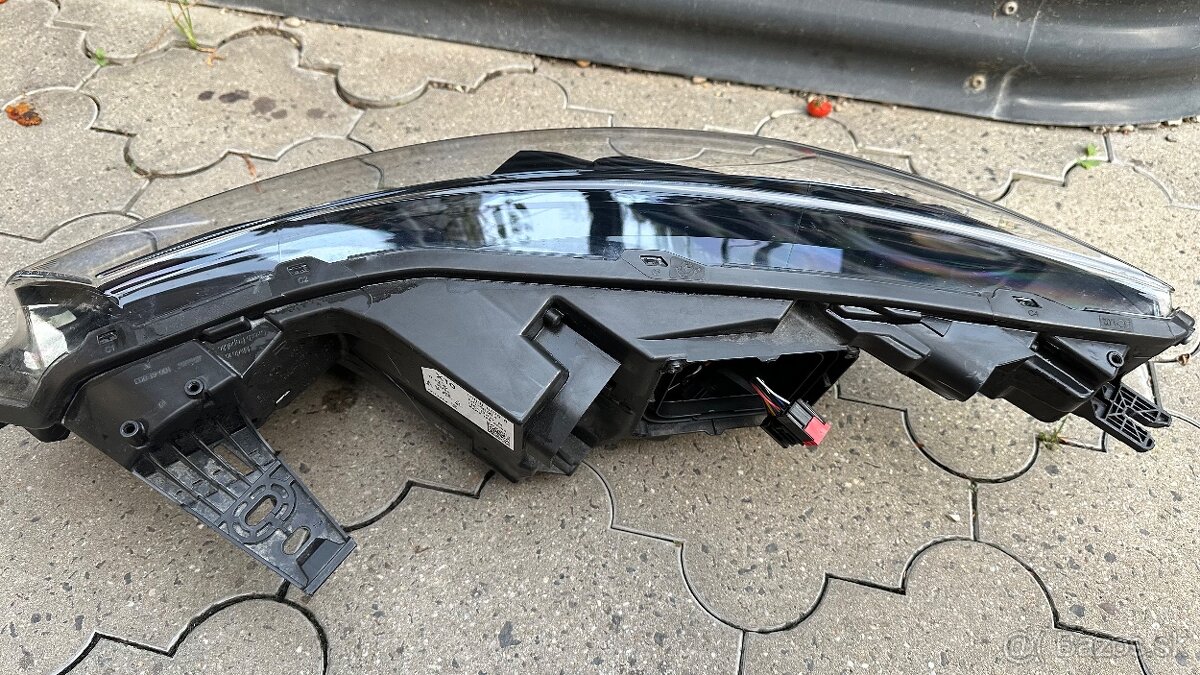 Predam prave predne LED Pure Vision na Renault Zoe hlavná la - 5