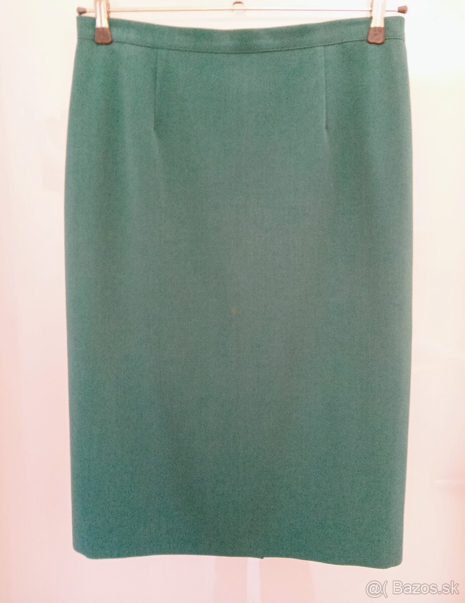 Komplet vesta a sukňa č.40 dve verzie 10€ každý - 5
