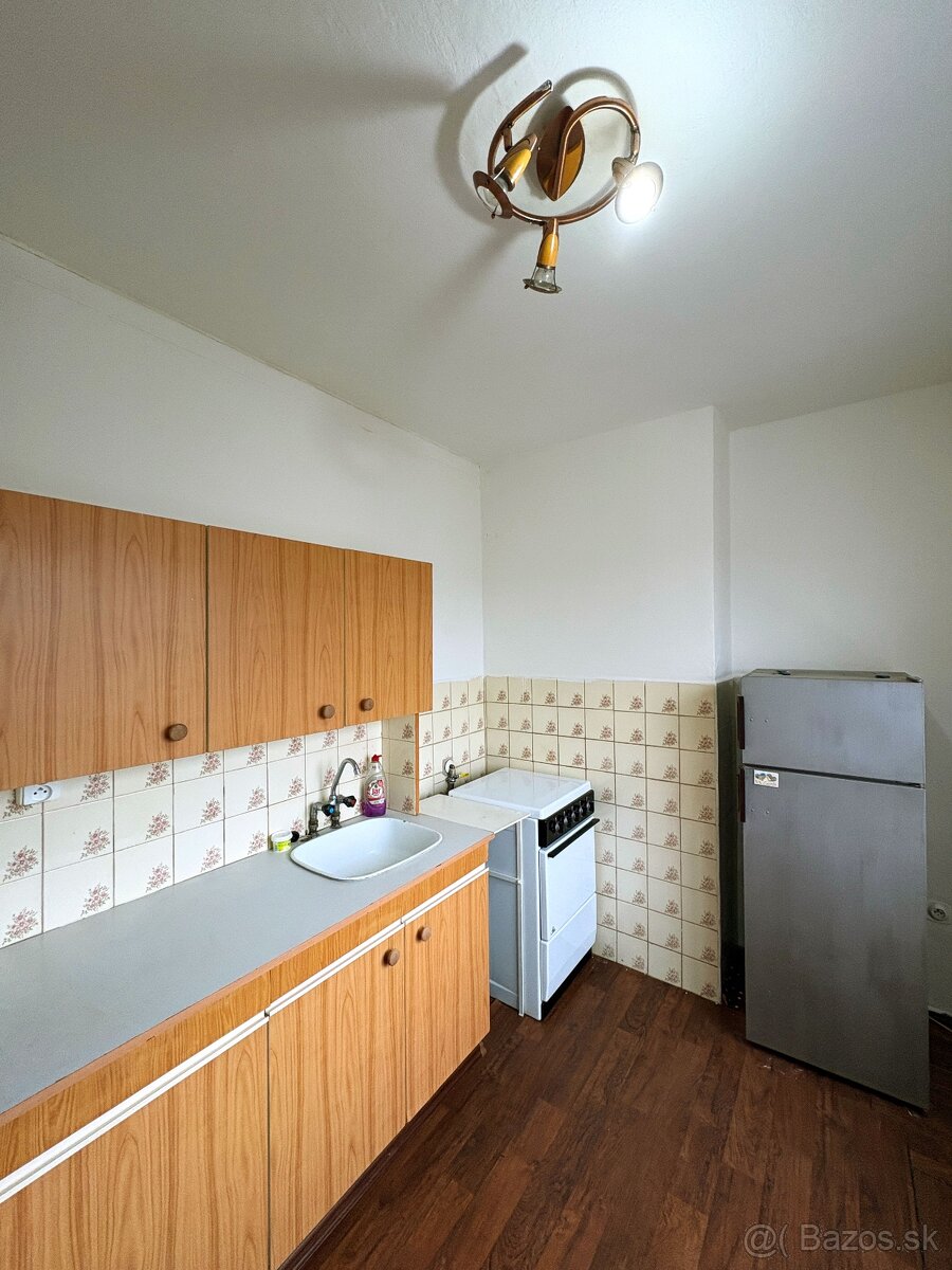 prenájom v absolútnom centre s balkónom - 5