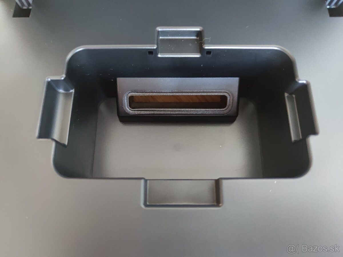 Predám robotický vysávač ETA Rover - 5