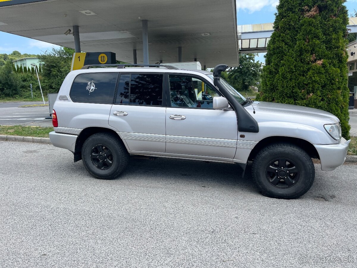 Toyota Land Cruiser 100 4.2 TD Luxor A/T