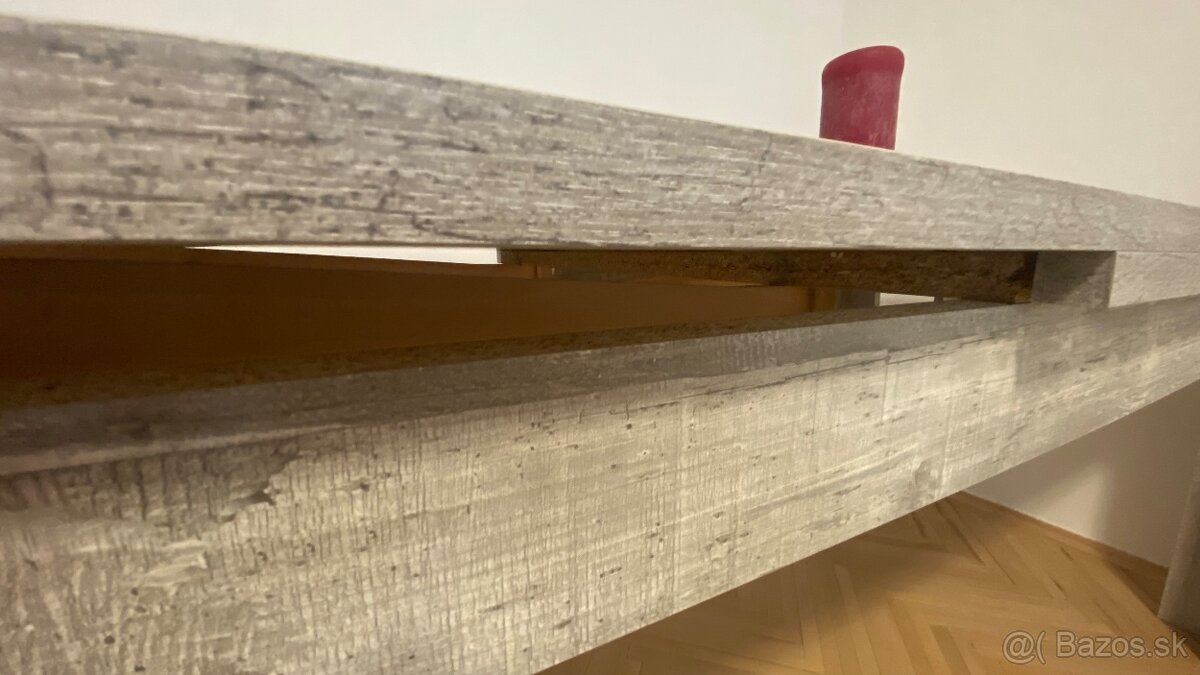 Roztahovaci jedalensky stol - 5