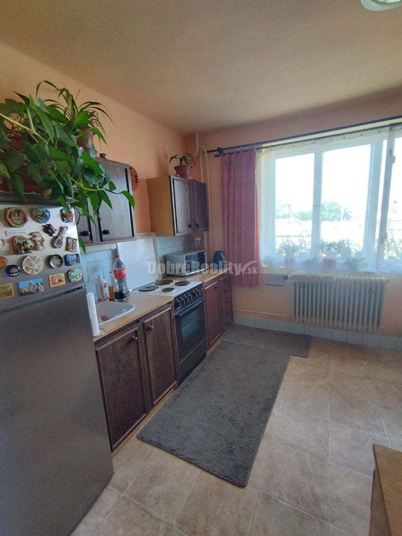 Super ponuka - príjemný rodinný dom pre viacčlennú rodinu s - 5