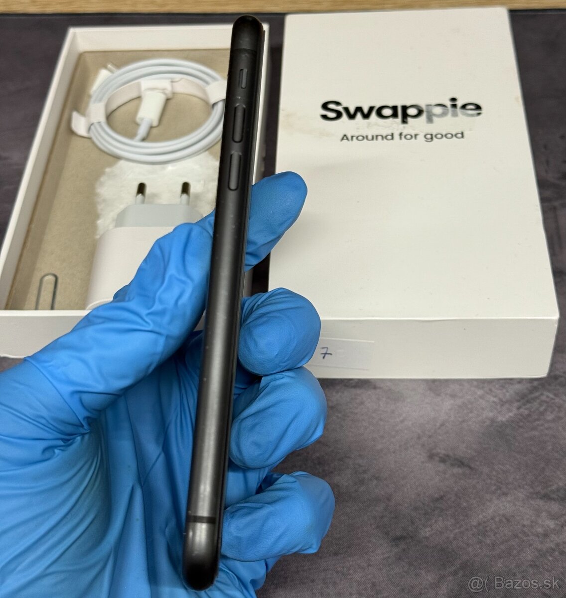 Apple iPhone 11 64 GB Black / nová batéria - 5