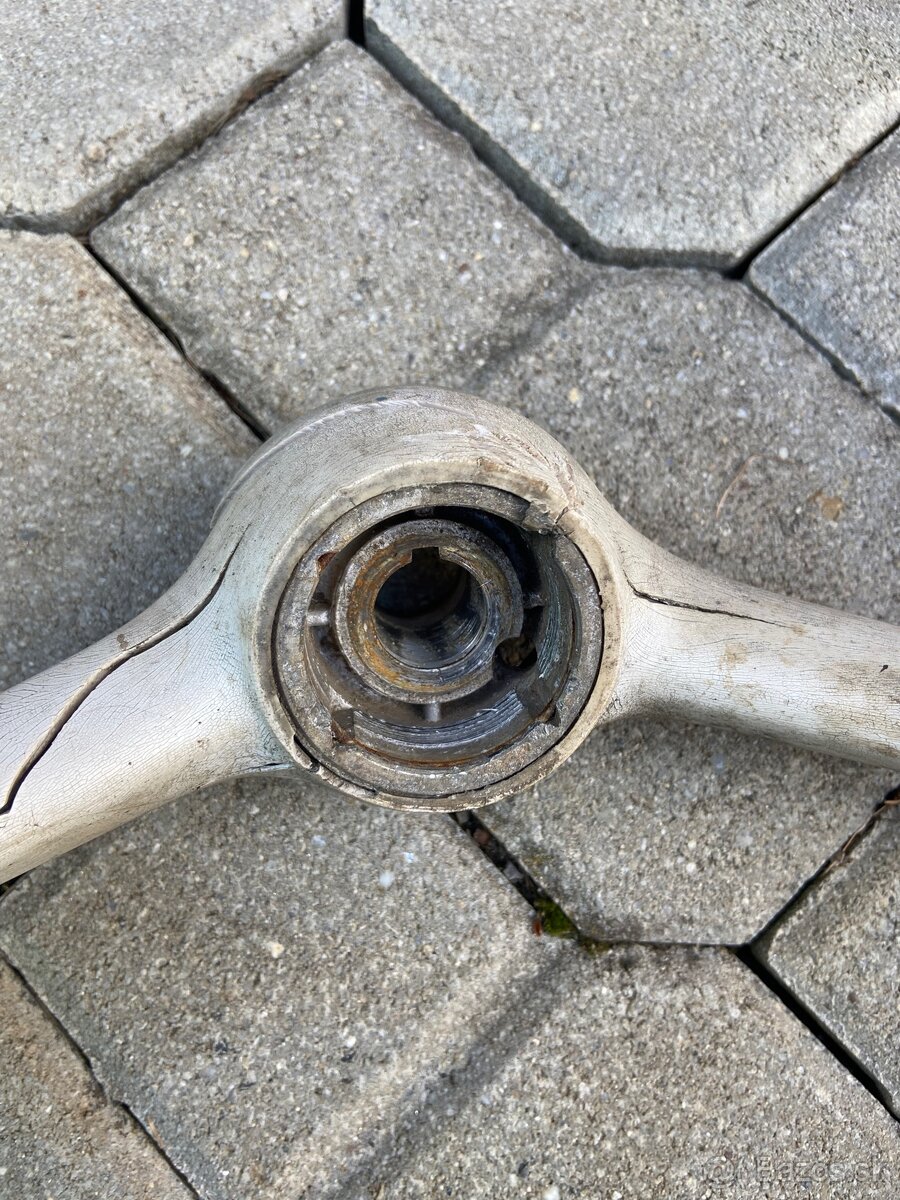 Dobový volant moskvich - 5