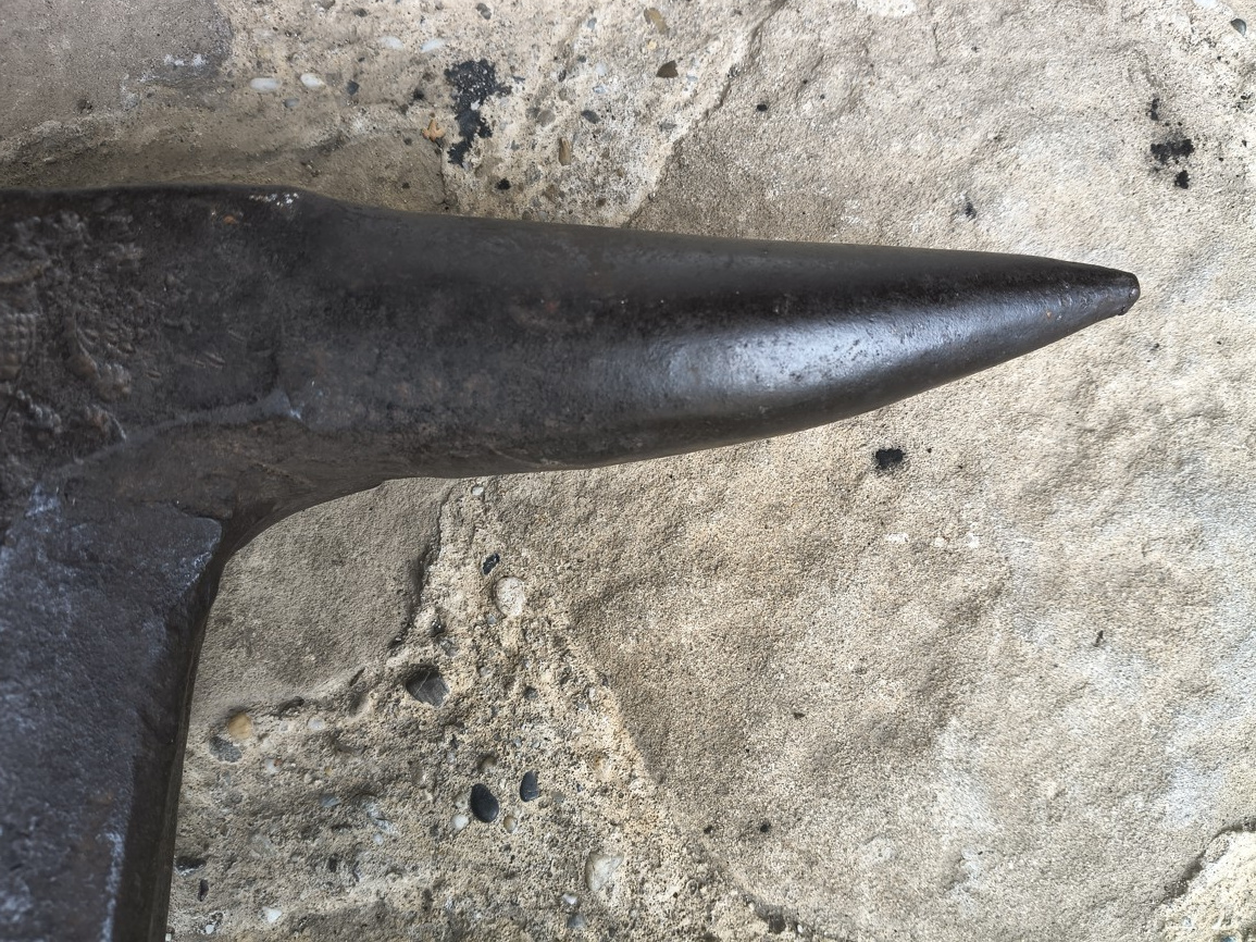 Kovadlina kováčske kliešte ,náradie, ,sekera,nebožiec - 5