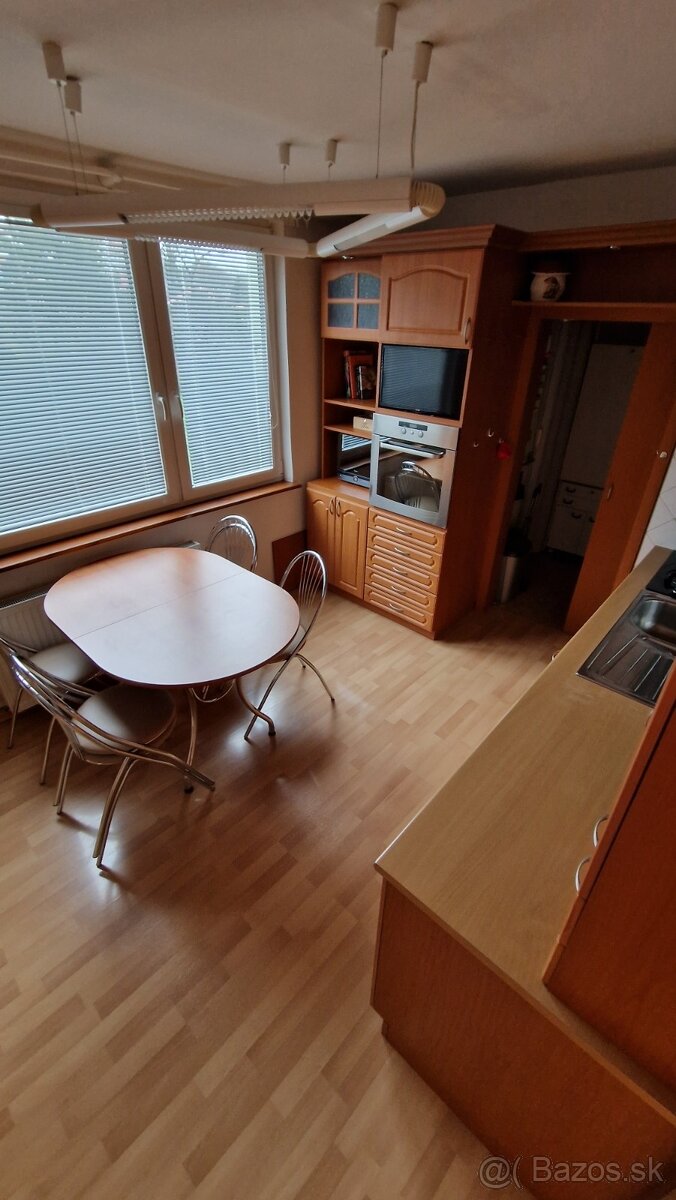 Prenajmem 3.izbový byt - 5