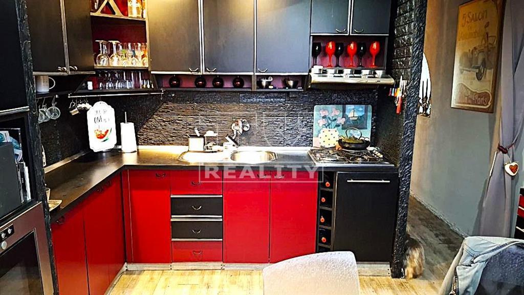 3 izbový čiastočne zrekonštruovaný byt 78 m2 s loggiou –... - 5