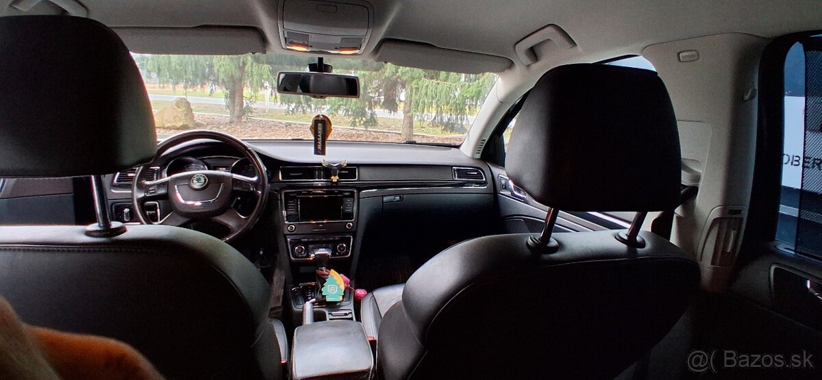 Predám Škoda superb 2 3.6v6 4x4 Laurin Klement 2012 - 5