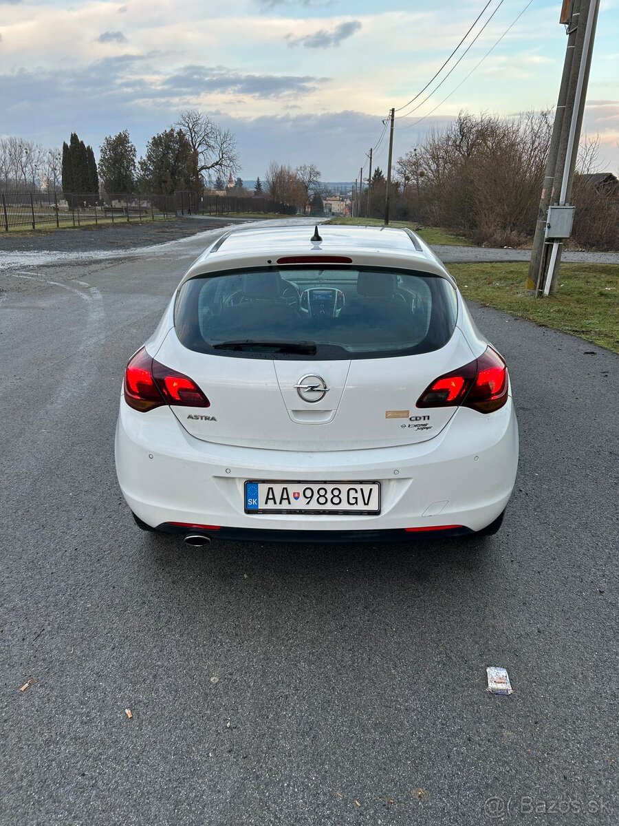 Opel Astra J - 5