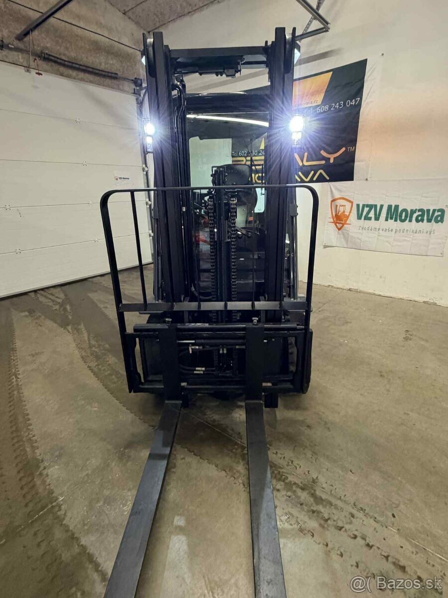 Vysokozdvižný vozík Toyota52-8FD jen 608mth Stav nového - 5