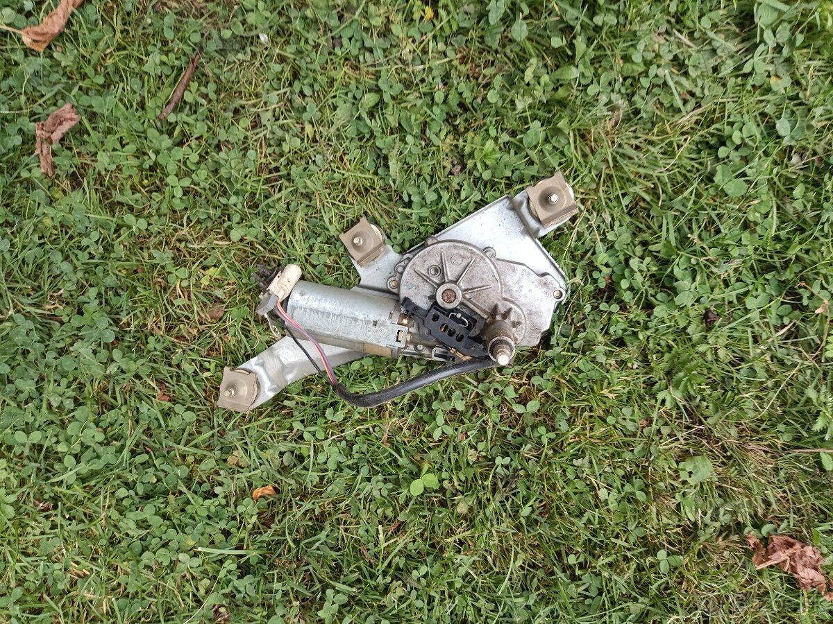 Predám zostatkové diely na landrover freelander - 5