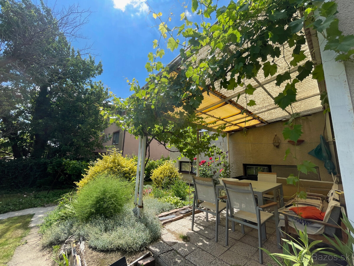 Krásny rodinný dom v krásnej lokalite Šaľa- ulica Jánošíkova - 5