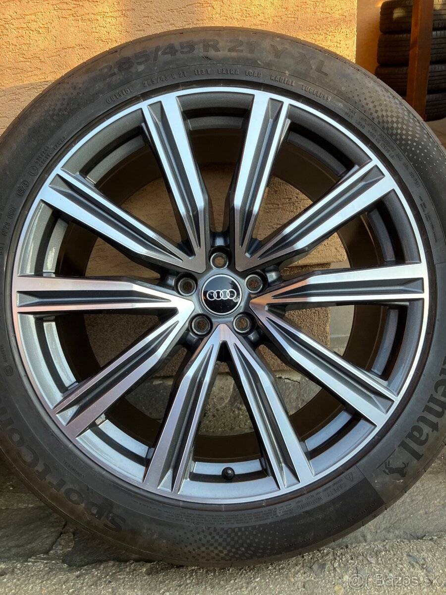 Letná sada Audi Q8 - 5