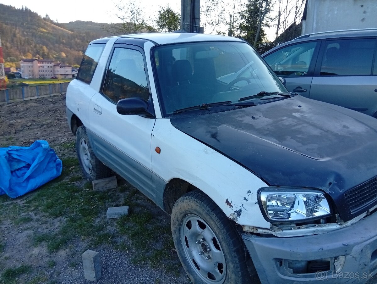 Toyota RAV4 - 5