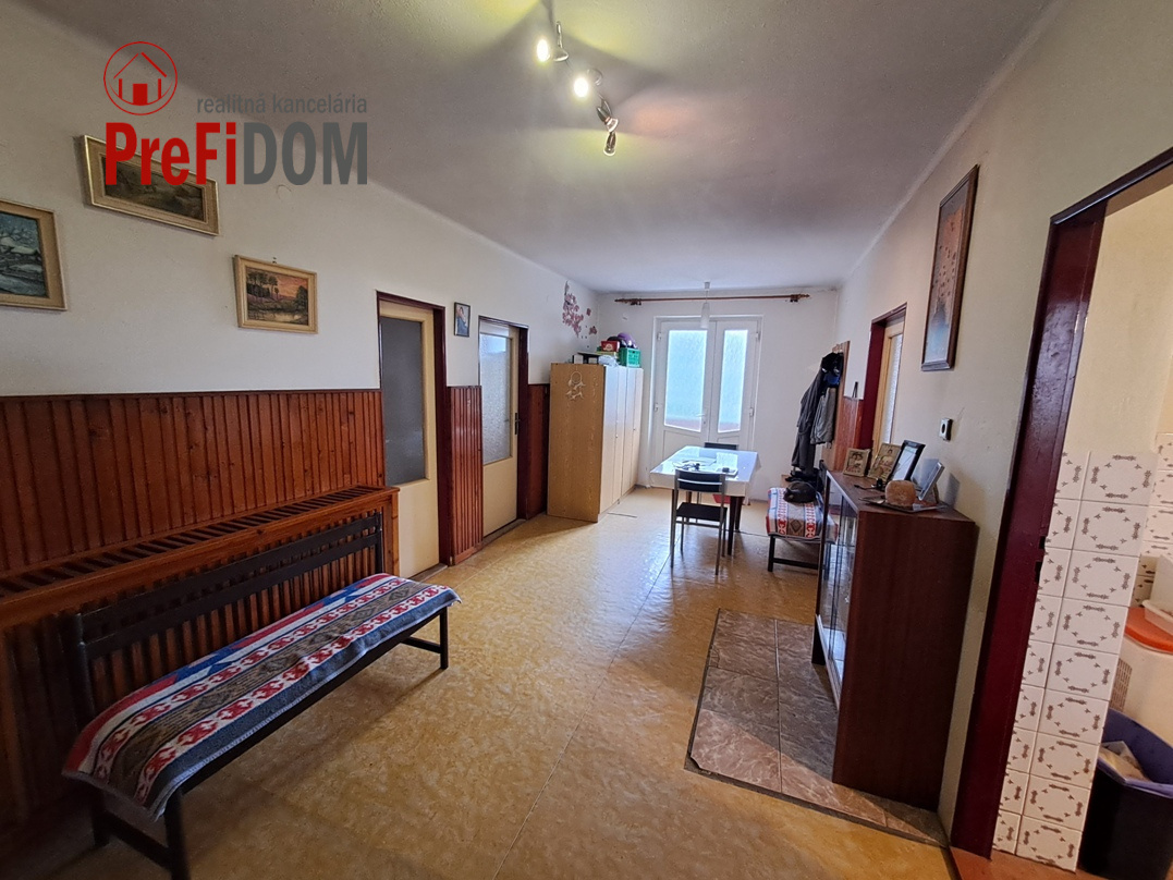 PREDAJ 4 – izbový átriový rodinný dom v meste Šurany. - 5