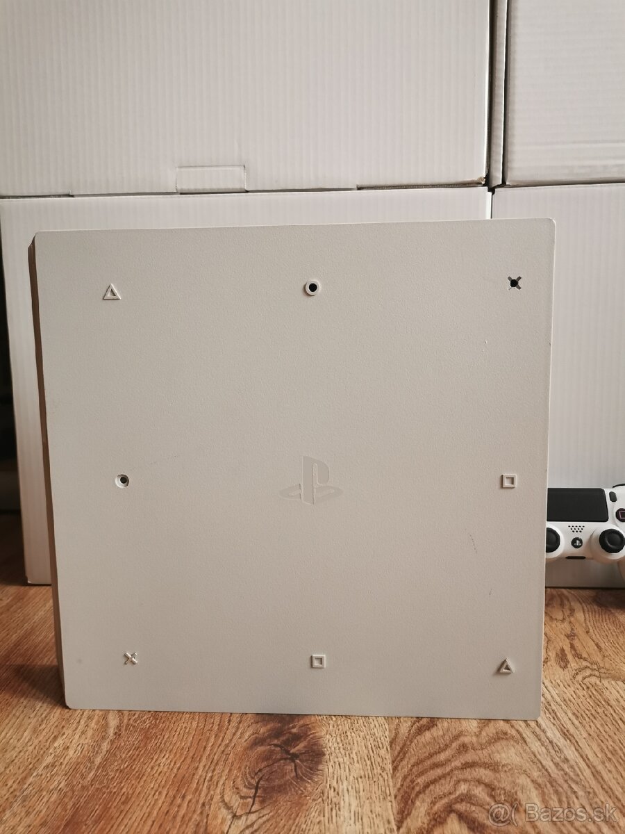 PS4 PRO - 5