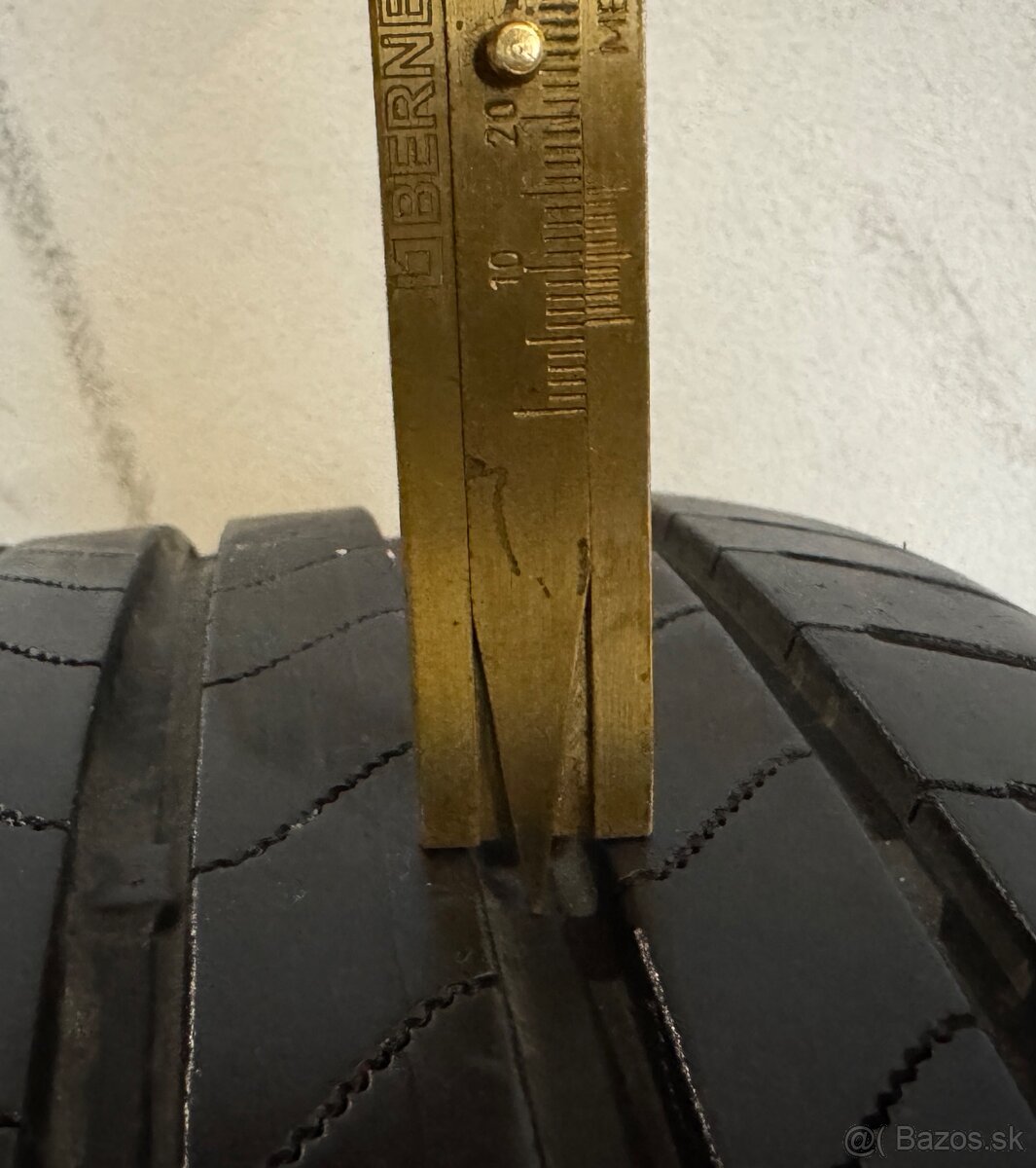 Predám letné pneu 205/55/R17 - 5