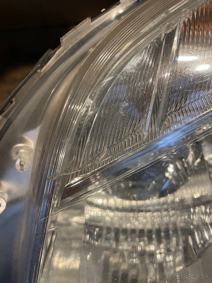 Predné svetlo Mercedes GLK X204 - 5