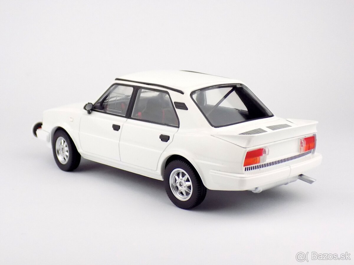 ŠKODA 130 LR – 1:18 FOX18 - 5